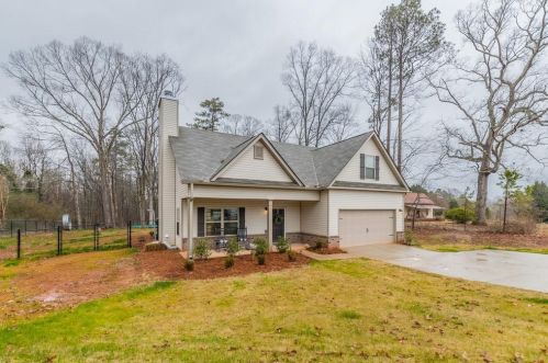 2622 Rat Kinney Rd, Statham, GA 30666-2228