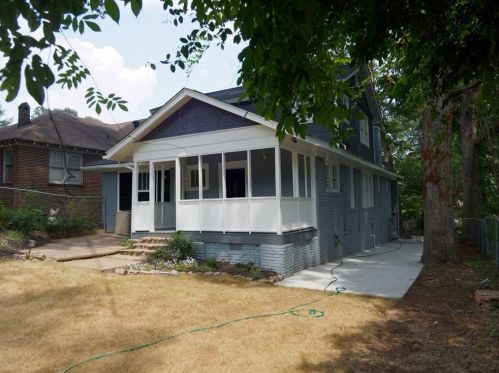 944 Burns Dr, Atlanta GA  30310-4632 exterior