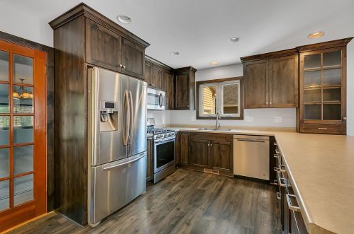 203 Chinook Ave, Avon, MN 56310-9546
