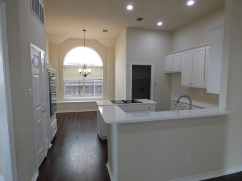 1804 Dew Valley Dr, Carrollton, TX 75010-2007