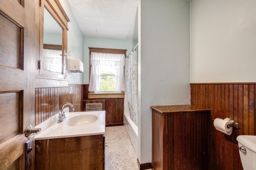 2248 Carter Ave, Saint Paul MN  55108-1639 exterior