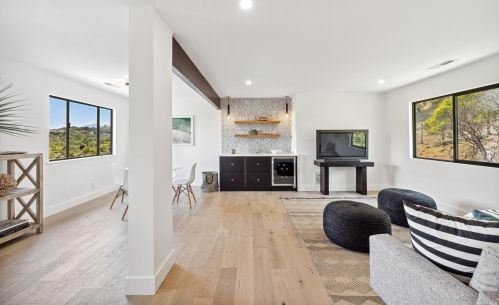 558 Miller Creek Rd, San Rafael CA  94903-1319 exterior