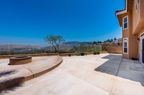 615 Morningstar Dr, Anaheim CA  92808-1637 exterior