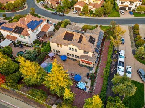 2017 Medici Way, Folsom CA  95762-4154 exterior