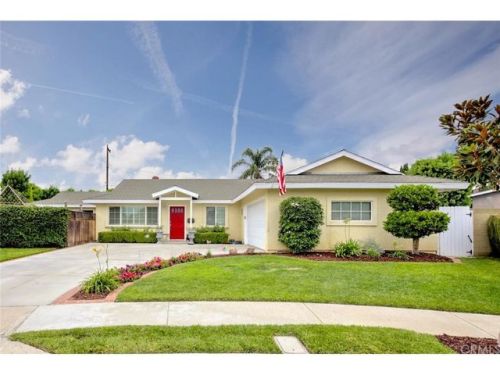 10561 Bernice Cir, Cypress, CA 90630-4804