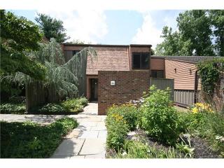 35 Orange Rd, Middletown, CT 06457-4913