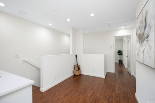 126 Hedge Bloom, Irvine CA  92618-1517 exterior