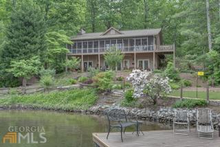 34 Angus Ln, Tiger, GA 30576-1540