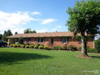 4556 Racine Rd, Climax, NC 27233-8131
