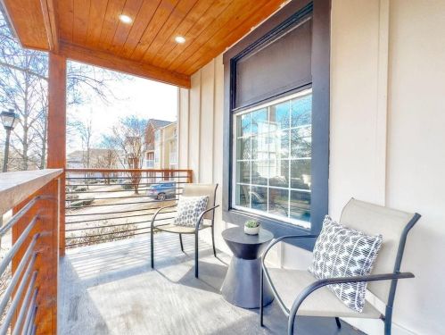 571 Cooper St, Atlanta GA  30312-2605 exterior