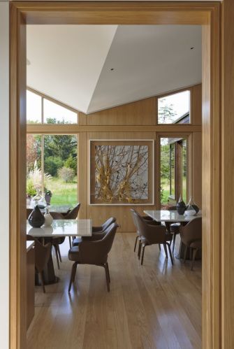 2500 Telegraph Rd, Bannockburn IL  60015-1540 exterior