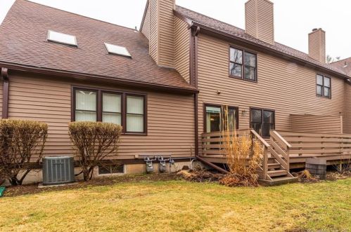 7 Blackstone Rd, Upper Stepney, CT 06468-2631