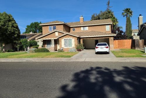 826 Rolling Oak Ct, Modesto, CA 95351-4500
