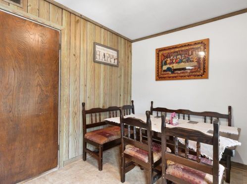 1300 Quail Trl, Fort Worth TX  76114-2321 exterior