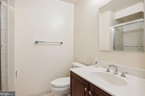 4 Casino Ct, Silver Spring MD 20906-5953 exterior