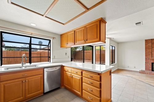 1075 Paseo La Cresta, Chula Vista CA  91910-6731 exterior