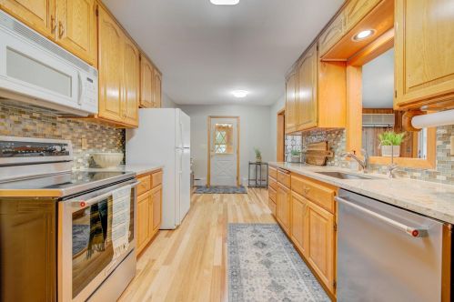 2841 Burnside Ave, Saint Paul MN  55121-1306 exterior
