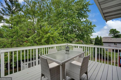 2563 Henslow Ave, Saint Paul MN  55128-4710 exterior
