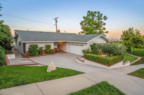 2105 Velez Dr, Palos Verdes Estates, CA 90275-1427