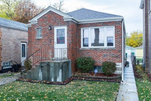 1621 Clarence Ave, Forest View IL  60402-2776 exterior