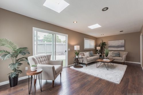8806 Capcano Rd, San Diego, CA 92126-1463