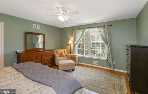 1800 Cullen Dr, Silver Spring MD 20905-4428 exterior