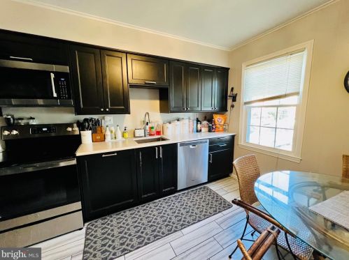 6046 Bonnie Bern Ct, Springfield VA  22015-3301 exterior