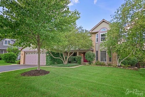 540 Flora Dr, Barrington Hills, IL 60102