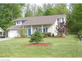 1212 Heatherstone Dr, Concord Township, OH 44077-5423