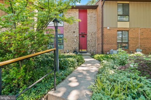 5607 Thicket Ln, Columbia, MD 21044-2527