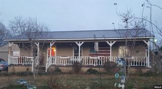 421 Greenlawn St, Greenfield, TN 38230-1945