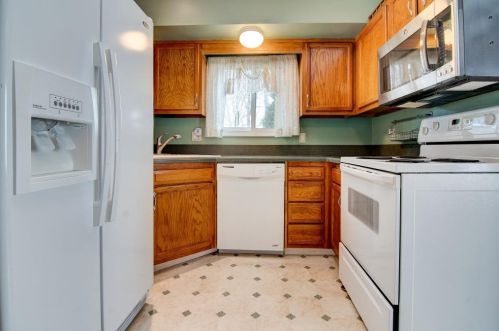 1039 Crisfield Dr, Cincinnati OH  45245-1556 exterior