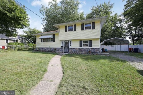 317 Garden Ave, Somerdale, NJ 08083-1631