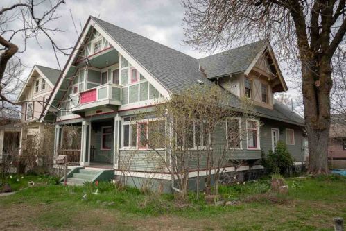 1204 10th Ave, Spokane, WA 99204-3963