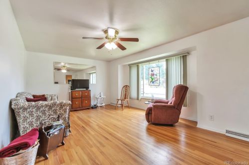 1140 Marigold Dr, Denver, CO 80221-3984