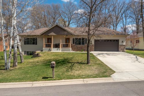 404 High Dr, Sartell, MN 56377-1268