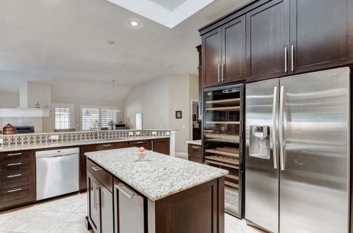 6408 Convict Hill Rd, Austin TX  78749-2348 exterior