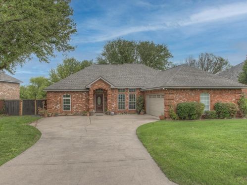 8837 Hidden Hill Dr, Fort Worth, TX 76179-2917