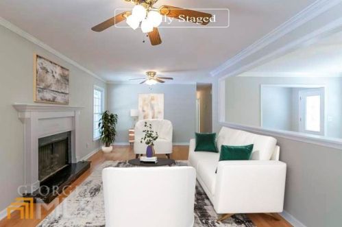 249 Valley Dr, Marietta, GA 30068-3677
