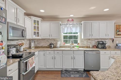 7 Copperwood Ln, Ephrata PA  17522-9186 exterior