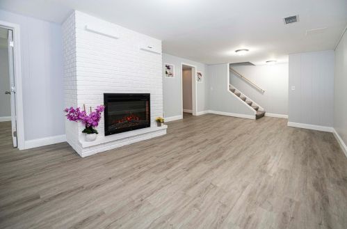 6214 Lilac Dr, Minneapolis MN  55430-2248 exterior