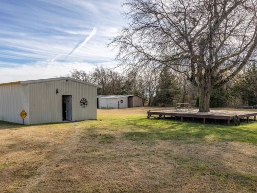 1256 Kentucky Town Rd, Whitewright TX 75491-3502 exterior