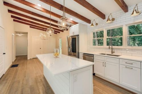 4590 Briarcliff Rd, Atlanta GA  30345-2160 exterior