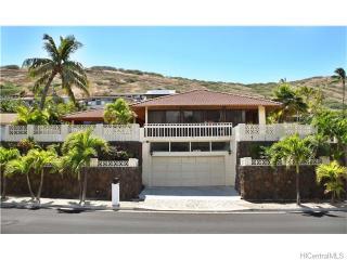 125 Nawiliwili St, Honolulu, HI 96825-2041