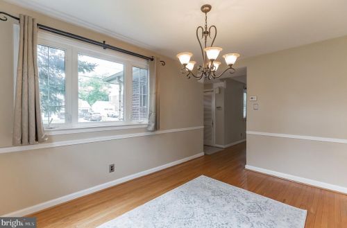 302 Crestwood Ave, Haddonfield NJ 08033-2917 exterior