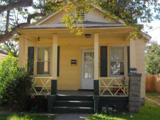3119 Peronne Ave, Norfolk VA  23509-1823 exterior