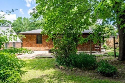 2350 Manor Ave, Atlanta GA  30344-1028 exterior