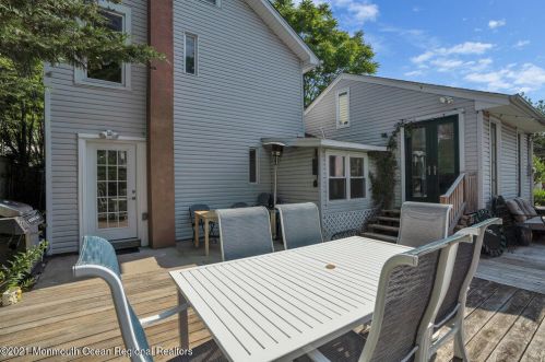 1007 Emory St, Tinton Falls NJ 07712-6026 exterior