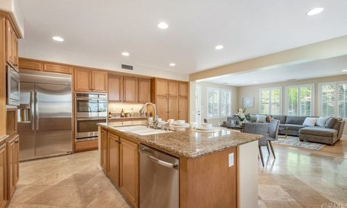 8208 Bailey Way, Anaheim CA  92808-2532 exterior