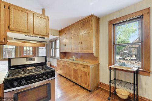396 Dayton Ave, Saint Paul MN  55102-1706 exterior